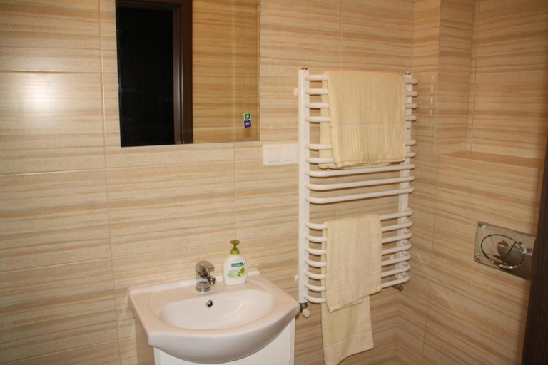 Bathroom 3, Hotel For You, Łódź