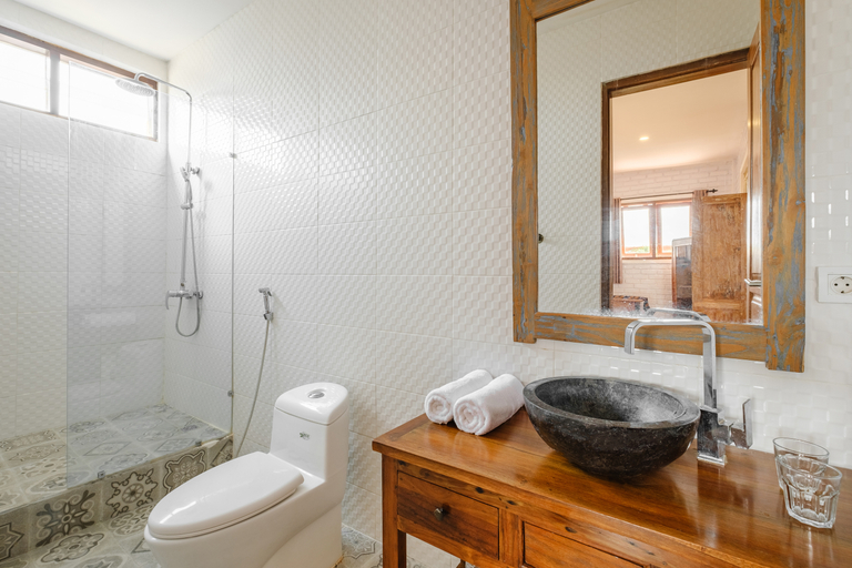 Bathroom 4