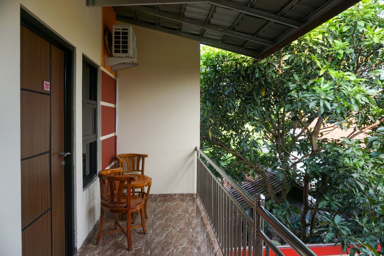 Others, RedDoorz near Stasiun Kroya (permanently closed), Cilacap