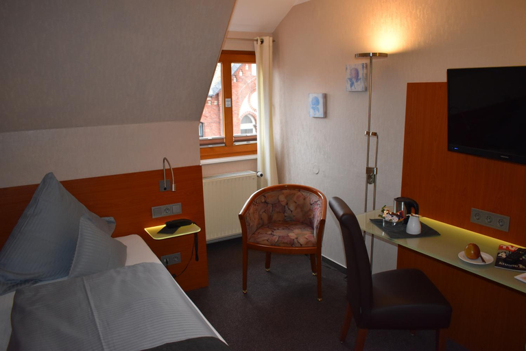 Others 5, Hotel Neue Stuben, Wolfsburg