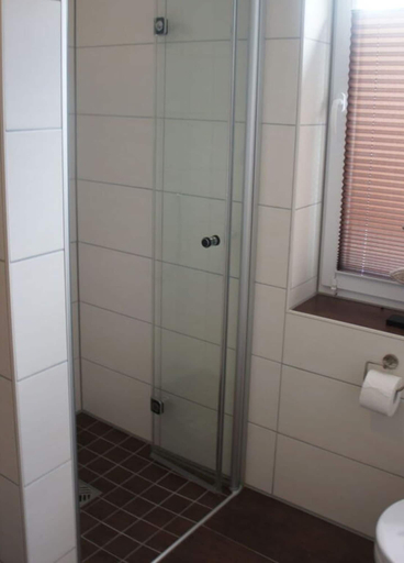 Bathroom 5, Holiday Apartment on the Lindenallee, Osnabrück