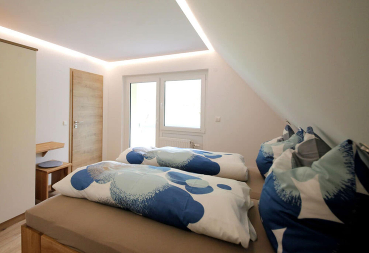Room 5, Amazing Apartment in Unterkirnach, Schwarzwald-Baar-Kreis