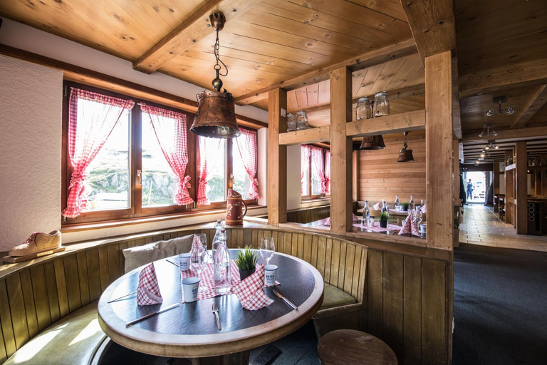 Food & Drinks 5, Berggasthaus Piz Calmot, Surselva