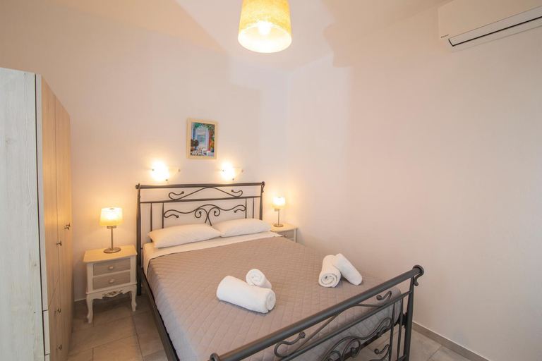 Bedroom 3, KAMARADO STUDIOS, South Aegean