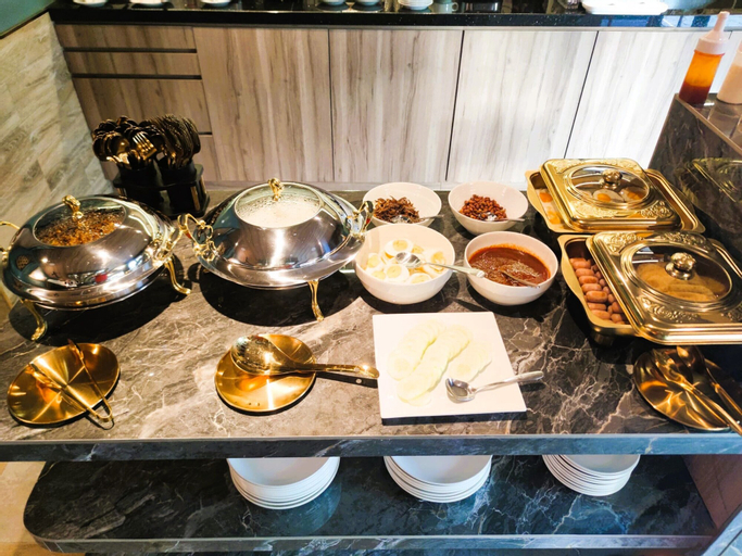 Food & Drinks 6