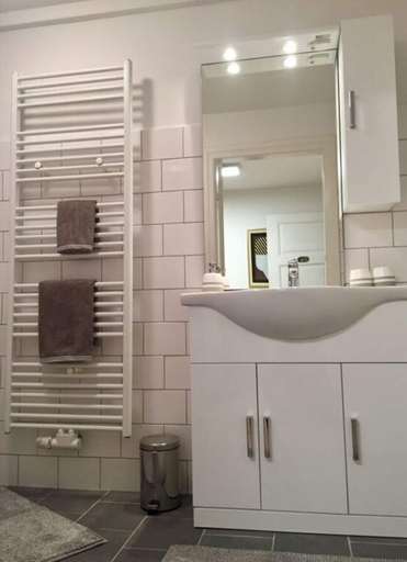 Bathroom 2, Holiday Apartment Stork's Nest, Nordfriesland