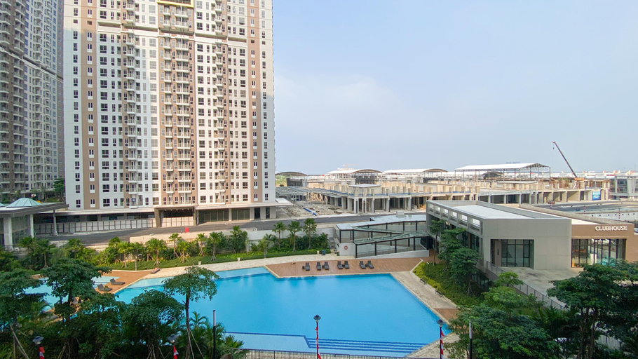 Others 2, Combined and Big Studio at Tokyo Riverside PIK 2 Apartment By Travelio, Tangerang