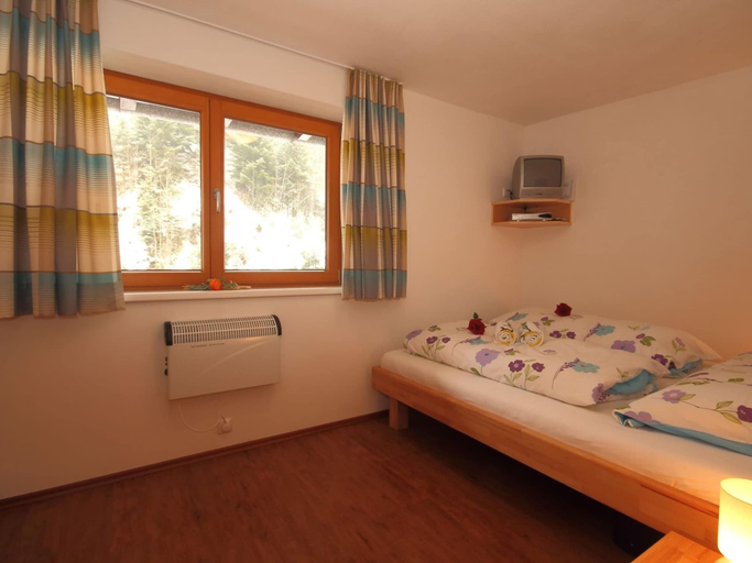 Bedroom 4, Boutique Apartment With Mountain View, Kitzbühel
