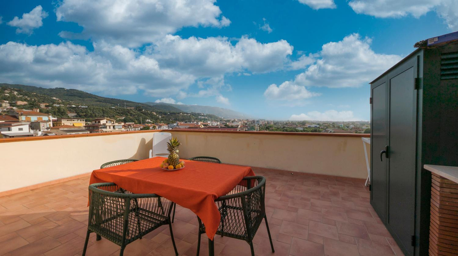 Others 3, Magico Apartments - 450m dalla spiaggia, Messina