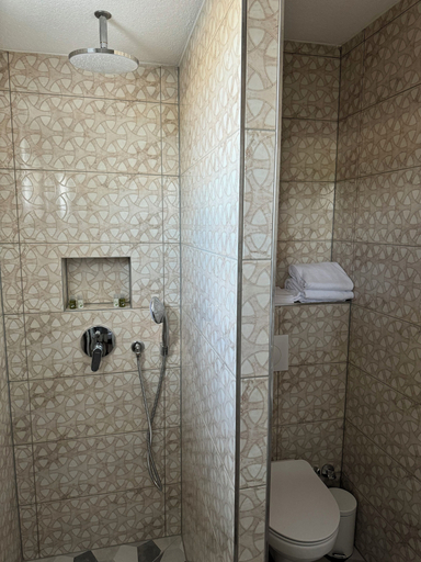 Bathroom 5, Dido Diamond Hotel, Offenbach