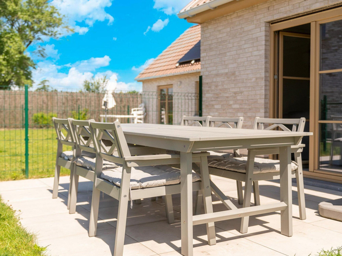 Dining 3, Holiday Home Koksijde Near Sint-andre Beach, West-Vlaanderen