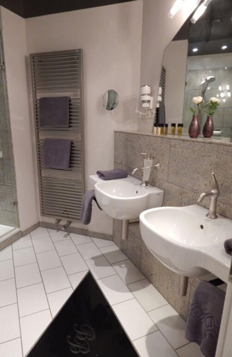Bathroom 2, 11 Bohler Brise Modern Retreat, Nordfriesland