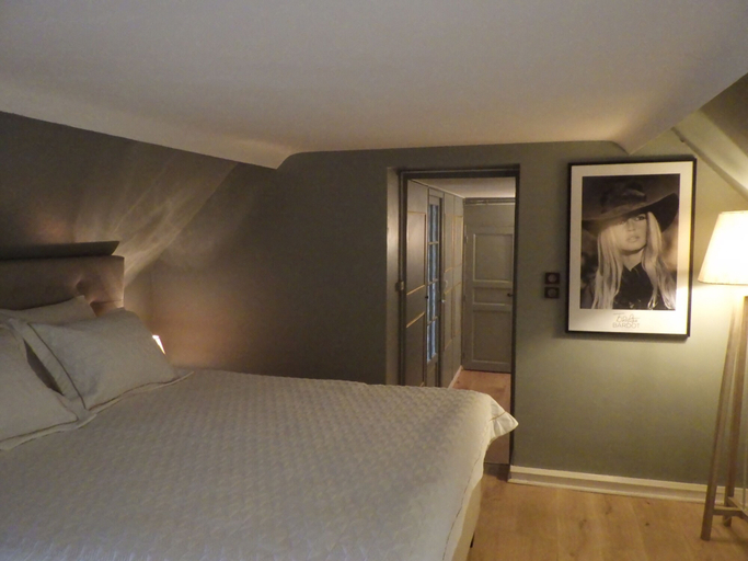 Bedroom, Les Rocailles, Dordogne