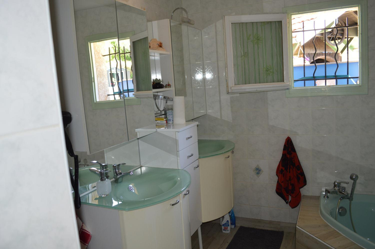 Bathroom 3, chambre AU DOUX REFUGE, Ain