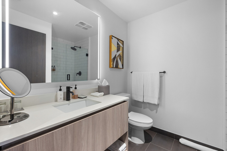 Bathroom, Downtown Miami Luxury Studio W Bay View, Miami-Dade