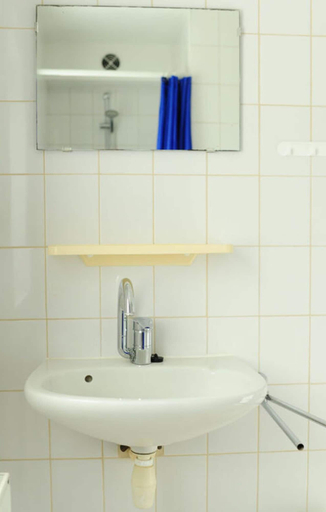 Bathroom, Huijsmans Verhuur Type B de Luxe Zuiderdiep 8, Goedereede