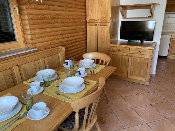 5, Apartments Nune, Zrece