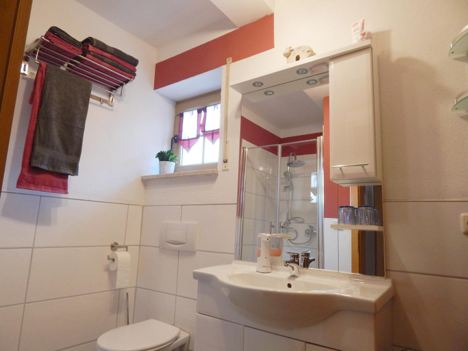 Bathroom 2, Ferienwohnungen Stark, Kelheim
