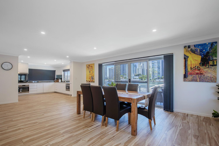 Others 3, 29 Stanhill drive, Gold Coast