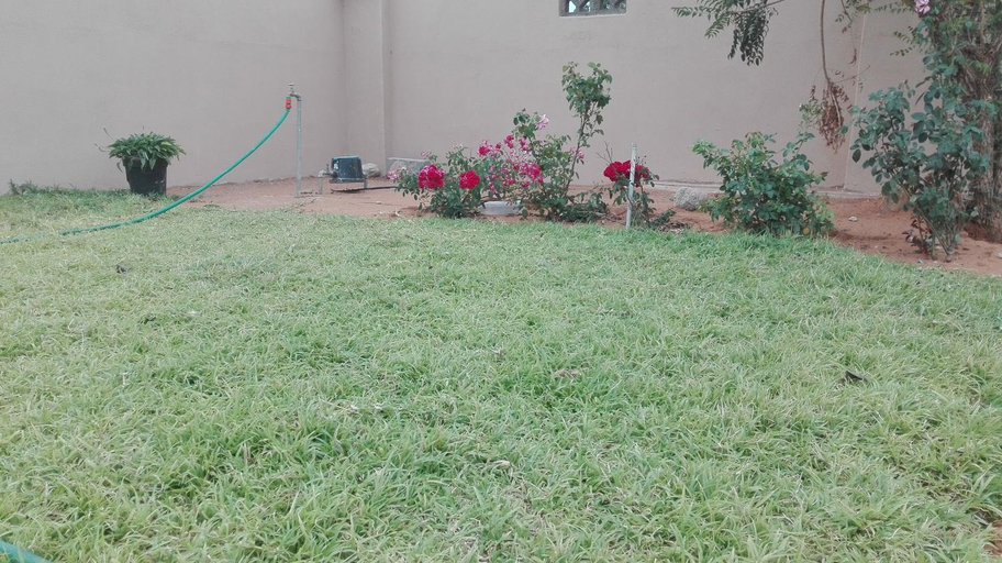 Others 5, Kandjo's Bed and Breakfast, Palapye