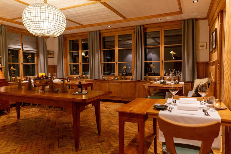 Food & Drinks 4, Gasthof zum Schlussel La Meridienne Fribourg SA, Sense