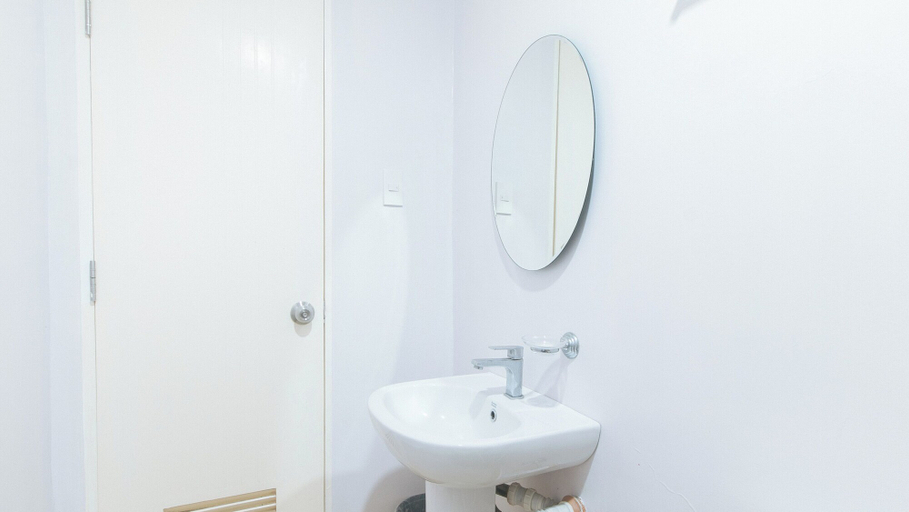 Bathroom 5, Catlea Inn, Pasay City