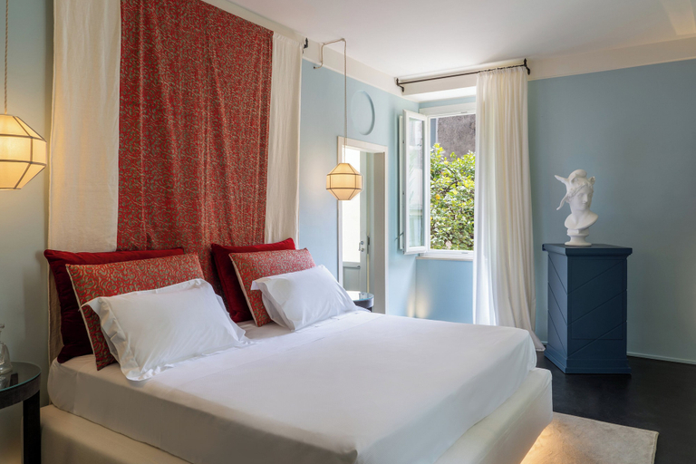Bedroom 4, Q92 Noto, Syracuse