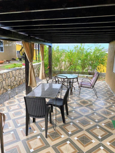 Others 4, L&V Paradise Vacation Home with Pool and Gym