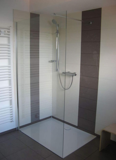 Bathroom 2, Gutsweg One - Apartment 2, Erzgebirgskreis