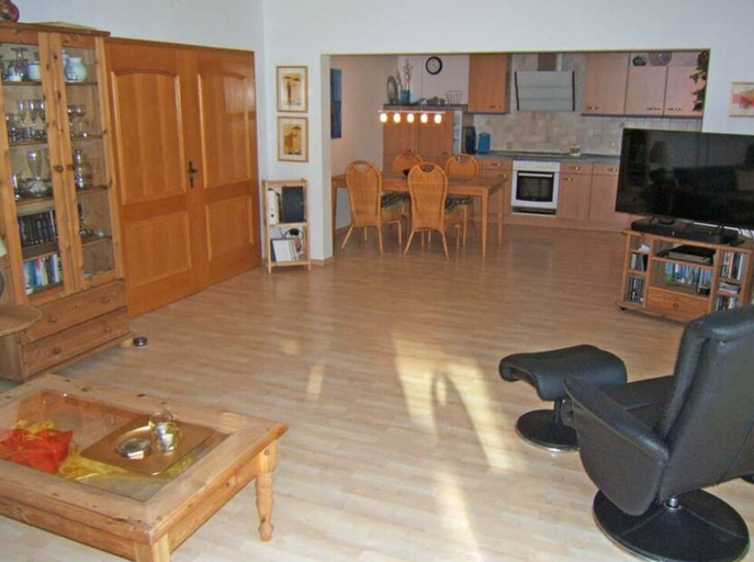 Property amenity, Heinrich Tiarksstrasse 36, Friesland
