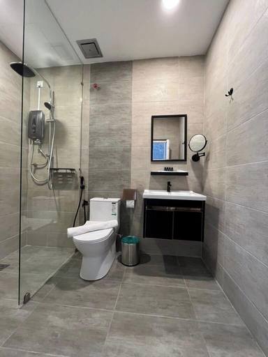 Bathroom 3