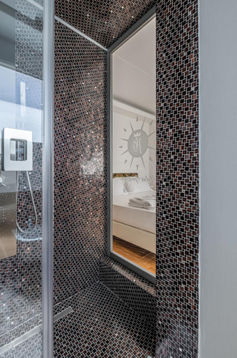 Others 4, Helios Guest House, Cagliari