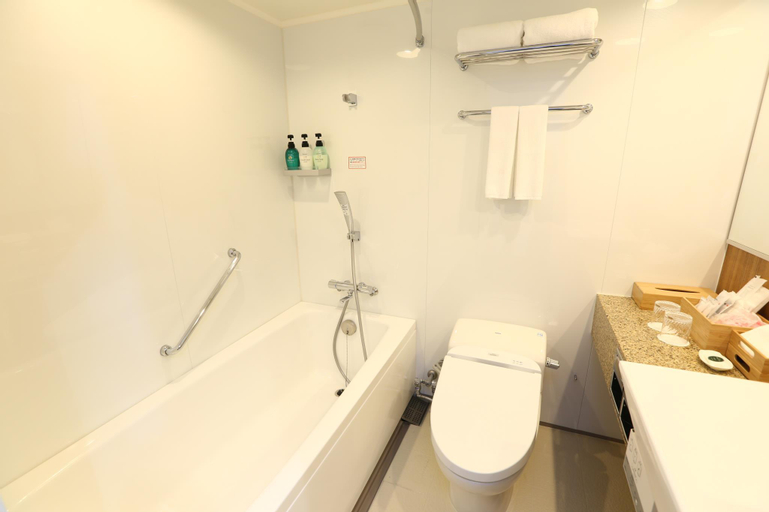Bathroom 30