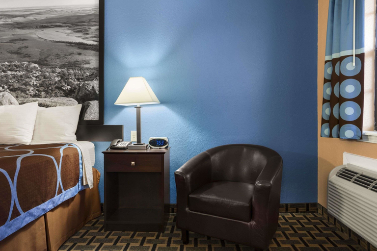 Others 5, Super 8 by Wyndham Henryetta, Okmulgee