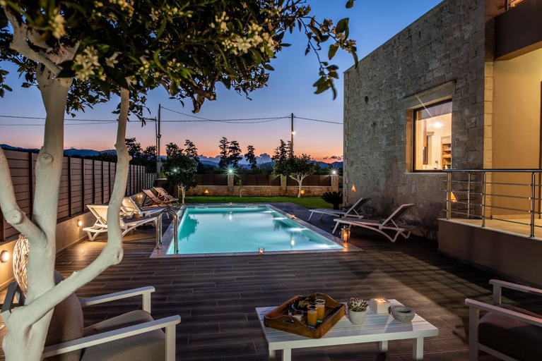 Others 4, Villa Pervoli, Crete