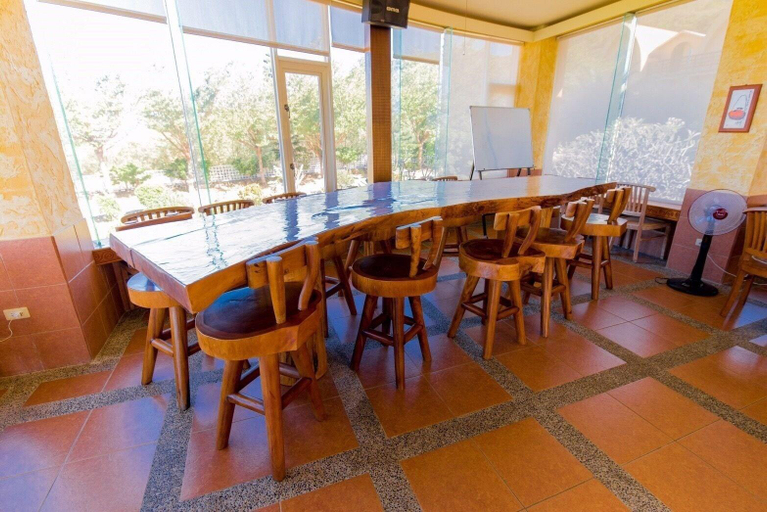 Food & Drinks 5, Whales Mountain & Seaview Resort, Pingtung