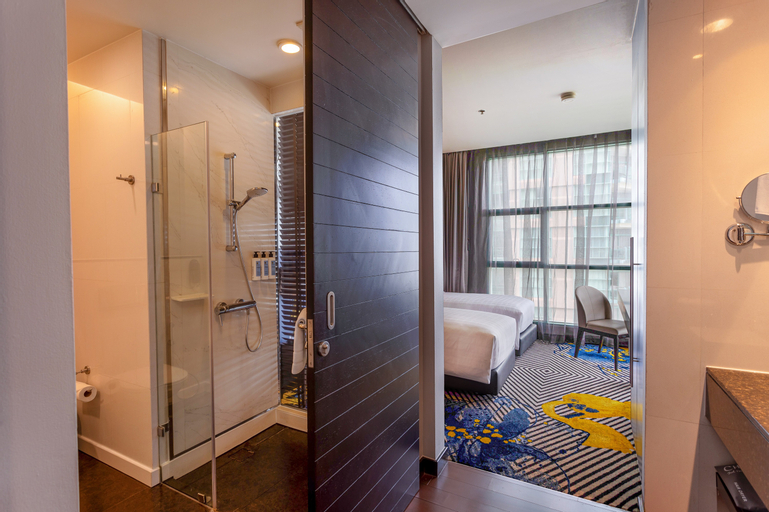 Bathroom 23