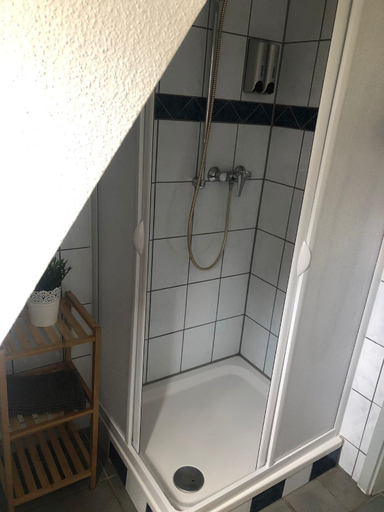 Bathroom 2, Altstadt Pension Herborn, Lahn-Dill-Kreis