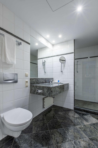 Bathroom 8