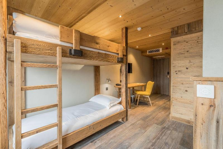Bedroom 4, LES CABANES De La Maison Rouge, Savoie