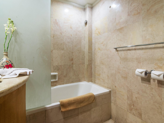 Bathroom 9