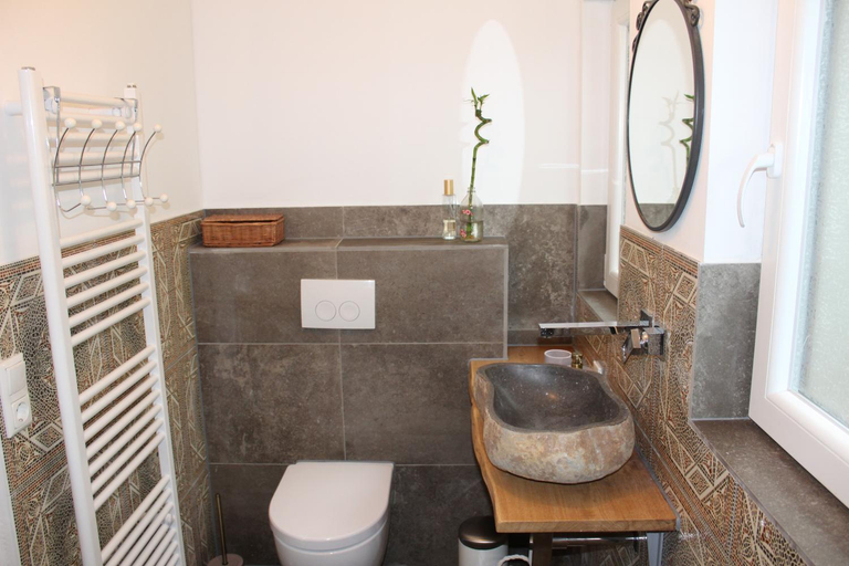 Bathroom 3, Rivendell 9, Städteregion Aachen