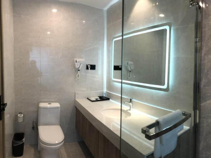 Bathroom 2, GreenTree Eastern Huai'an Railway Station Mandu Plaza Hotel, Huai'an