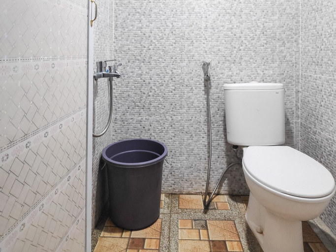 Bathroom, RedDoorz @ Perdagangan Simalungun, Simalungun