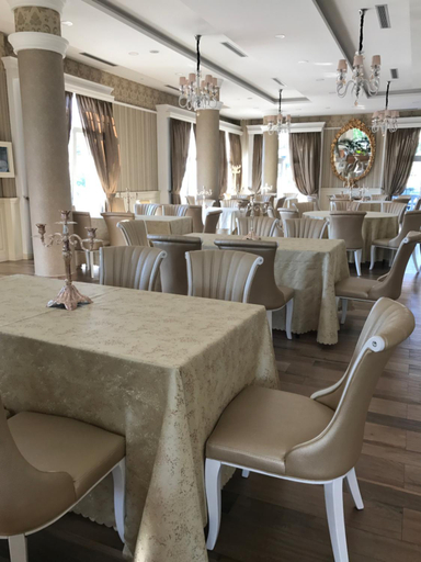 Food & Drinks 3, The King Resort, Tirana