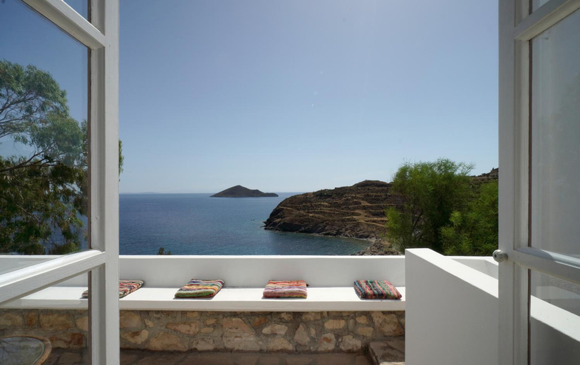 Balcony/terrace 4, Ivi Beach Front Villa, Leros, South Aegean