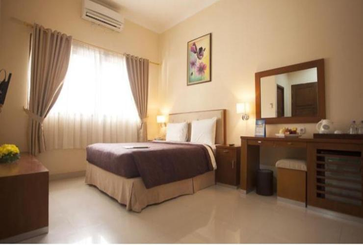 Bedroom 2, Rosalia Indah Hotel, Yogyakarta