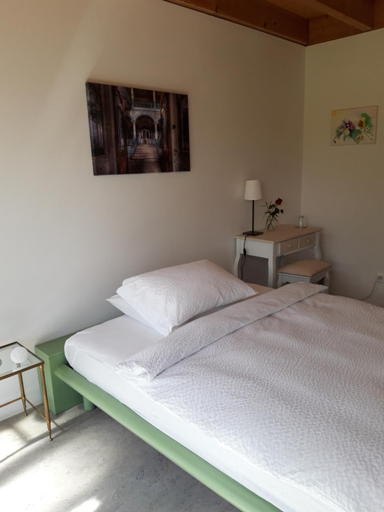 Others 5, B&B 25, Münchwilen