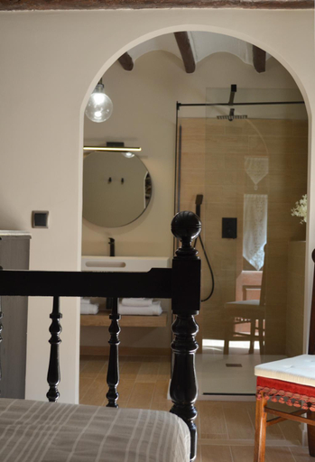 Bathroom 5, CAL MILIO, Lleida