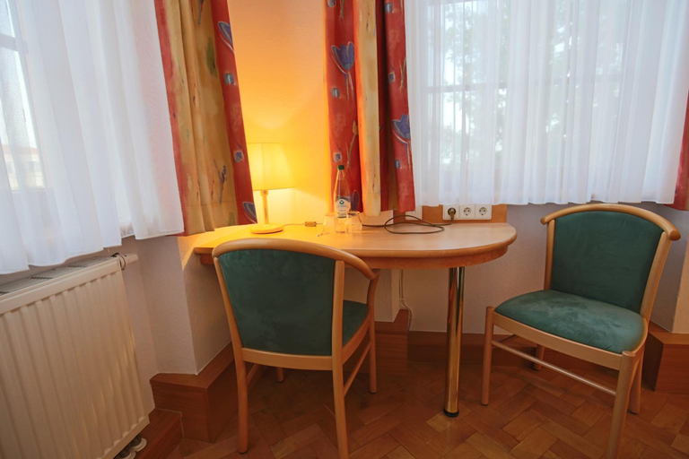 Others 5, Hotel Restaurant Hambacher WInzer, Neustadt an der Weinstraße